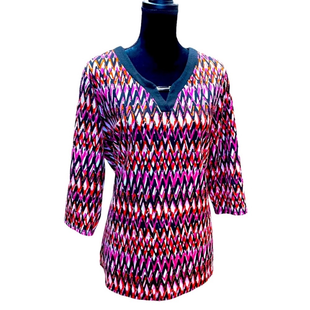 Kim Rogers Pink, Purple, Orange, Black and White Chevron Diamond Blouse